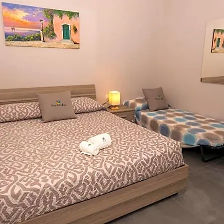 Couette-café Gioia Del Mare 3*